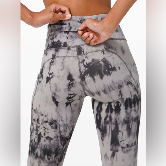 lululemon | size 4 Fast and Free Tight II 25" *Game Day Dark Chrome Black multi - Picture 3 of 11